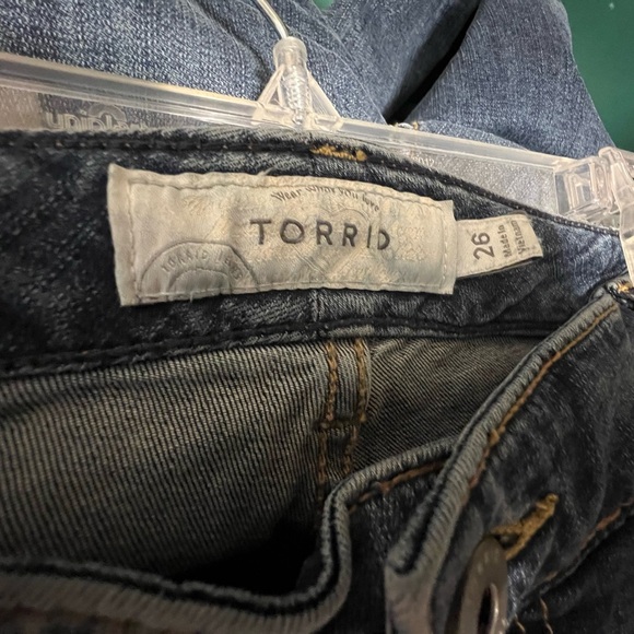 Torrid Skinny jeans NWOT Women’s size 26 - Picture 3 of 5